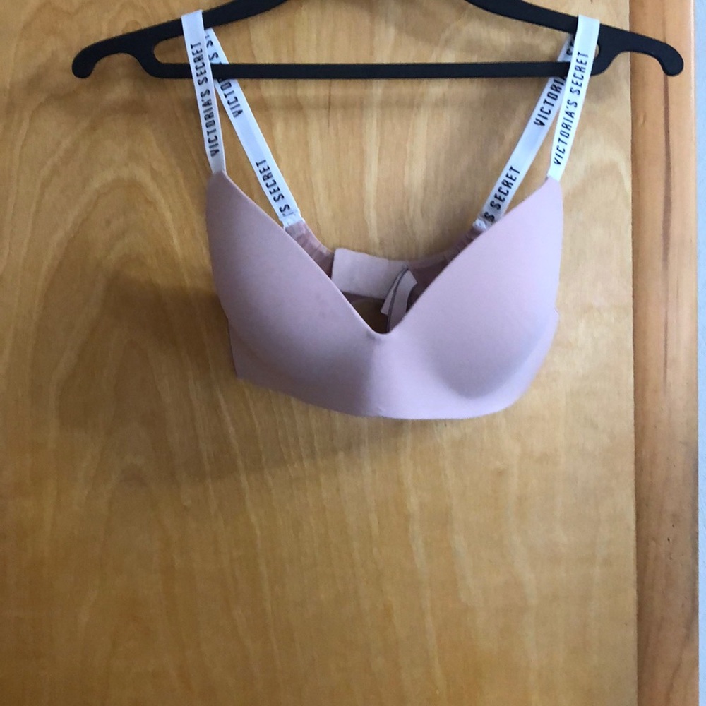 T shirt bra